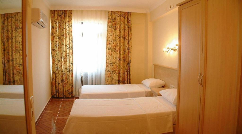 George & Dragon Beach Hotel Marmaris Rum bild